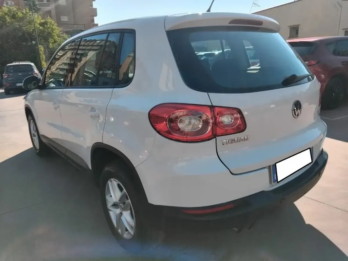 Usata VW Tiguan 140 CV (102 kW) 2012 Bianco SUV