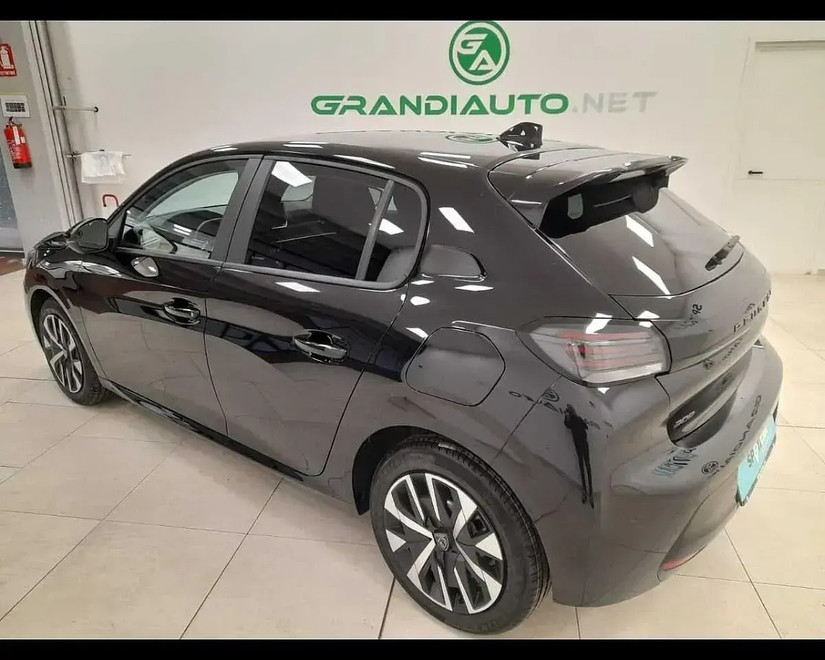 Nuova Peugeot 208 Business-Line 110 CV (80 kW) 2025 Nero Utilitaria