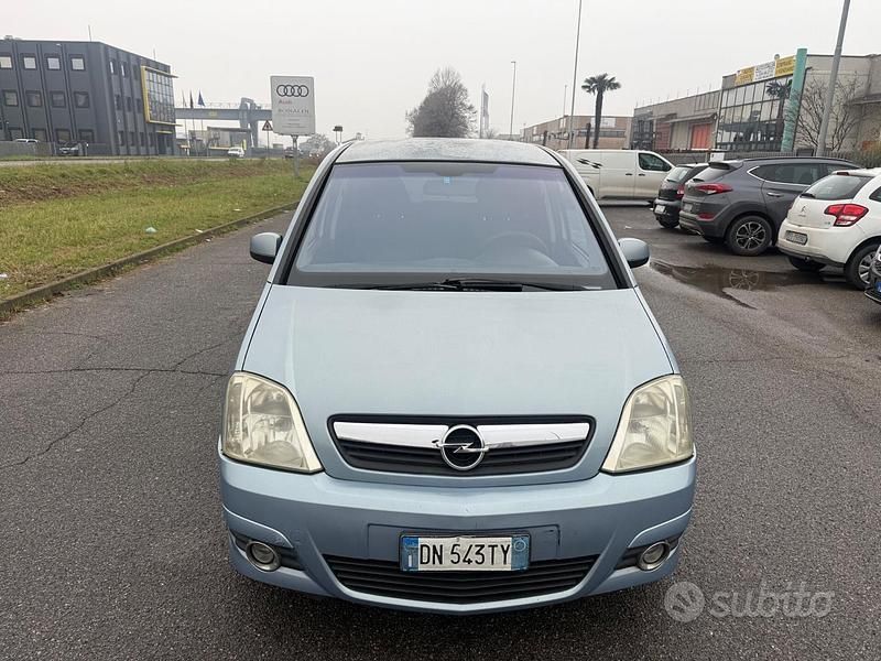 Usata Opel Meriva Cosmo 99 CV (72 kW) 2008 Blu Monovolume