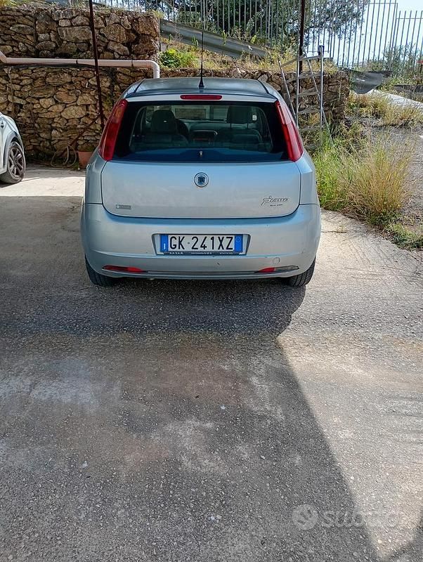 Usata Fiat Grande Punto 75 CV (55 kW) 2006 Utilitaria