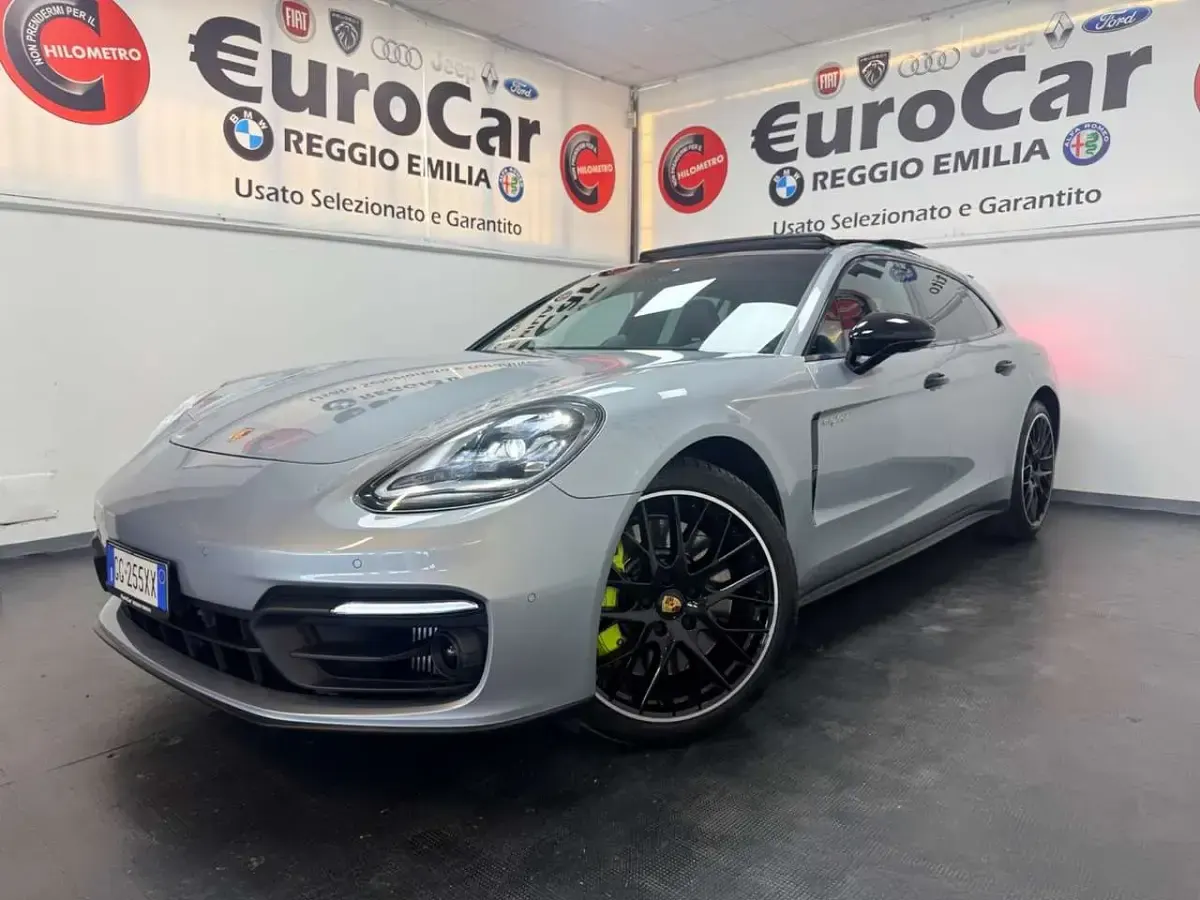 Usata Porsche Panamera Sport Turismo 441 CV (324 kW) 2022 Argento Station wagon