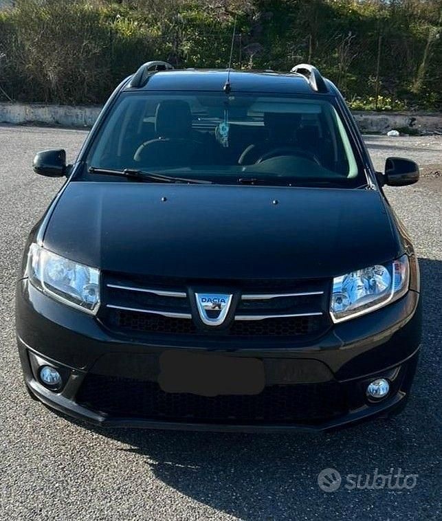 Usata Dacia Logan MCV Lauréate 85 CV (62 kW) 2015 Nero Station wagon