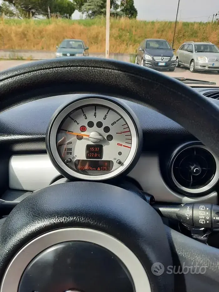 Usata Mini ONE 75 CV (55 kW) 2011 Nero Utilitaria