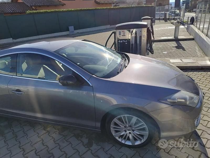 Usata Renault Laguna Coupé 178 CV (130 kW) 2009 Grigio Coupé