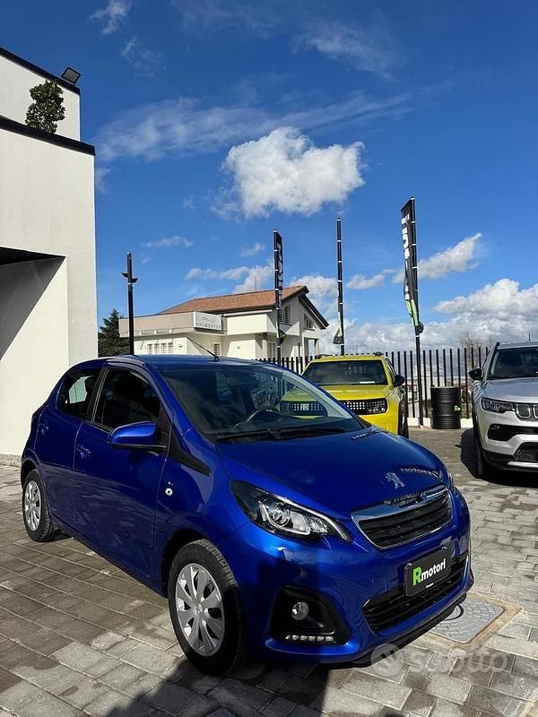 Usata Peugeot 108 Active 72 CV (52 kW) 2021 Blu Berlina