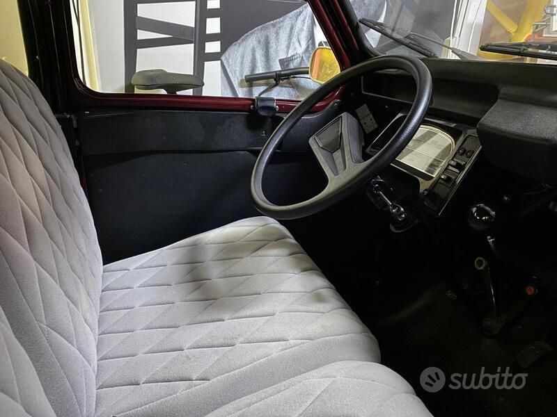 Usata Citroën 2CV 29 CV (21 kW) 1982 Nero Berlina