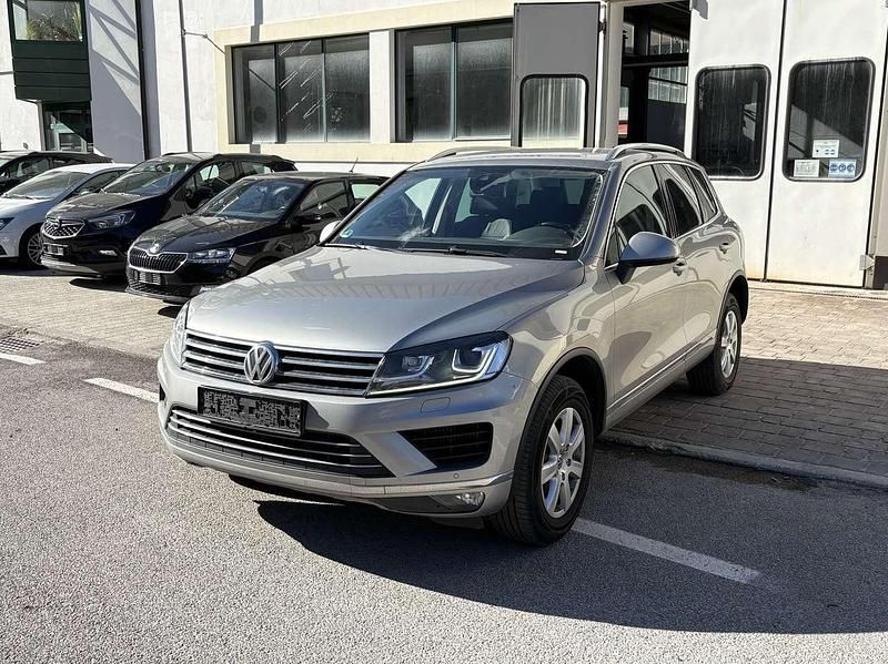 Usata VW Touareg 262 CV (192 kW) 2016 Tungsten silver metallic SUV