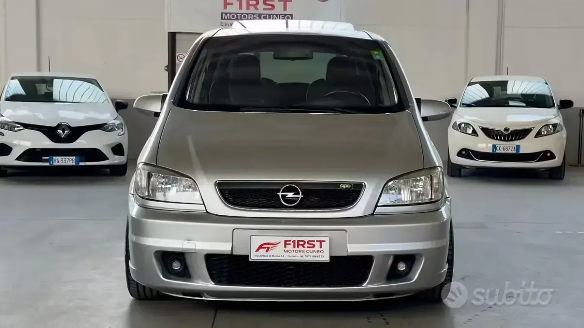 Usata Opel Zafira OPC 192 CV (141 kW) 2002 Grigio Monovolume