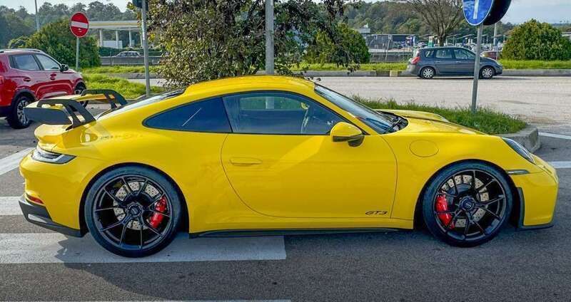 Usata Porsche 911 GT3 510 CV (375 kW) 2023 Giallo racing Coupé