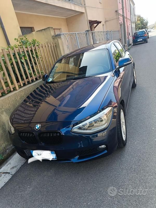 Usata BMW 2000 Sport Line 120 CV (88 kW) 2012 Blu Berlina