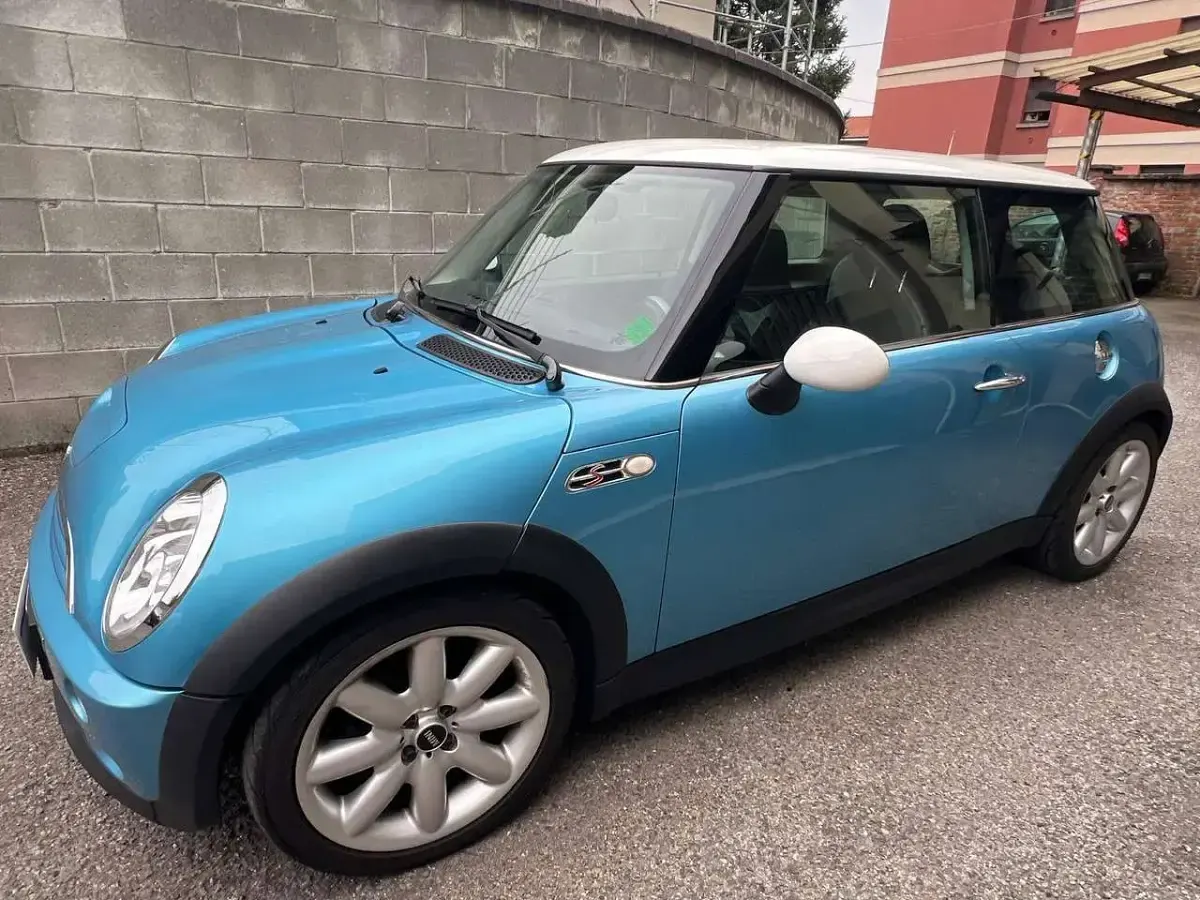 Usata Mini Cooper S 163 CV (119 kW) 2003 Blu/azzurro Utilitaria