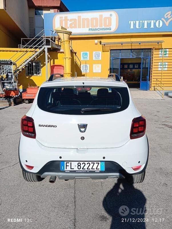Usata 2018 Dacia Sandero Due volumi | 7500 € - Immagine 1/4