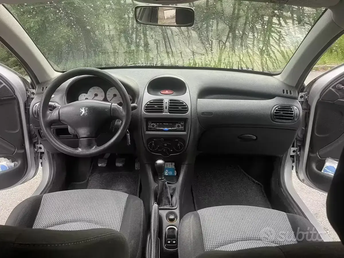 Usata Peugeot 206 75 CV (55 kW) 2003 Grigio Station wagon