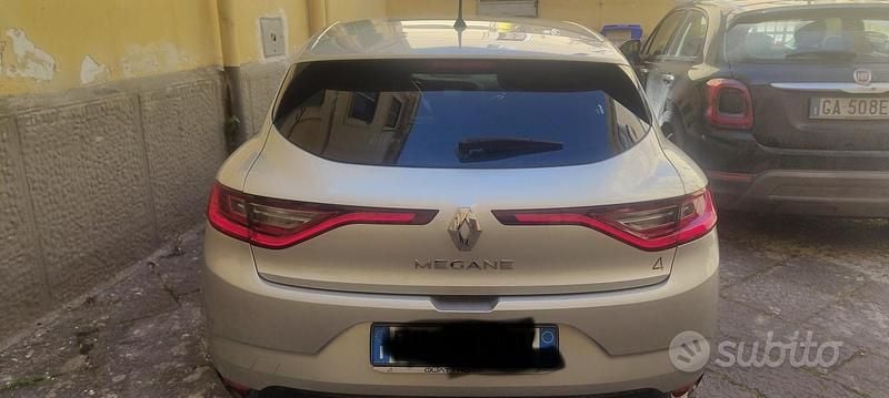 Usata Renault Mégane IV Zen 110 CV (80 kW) 2017 Berlina