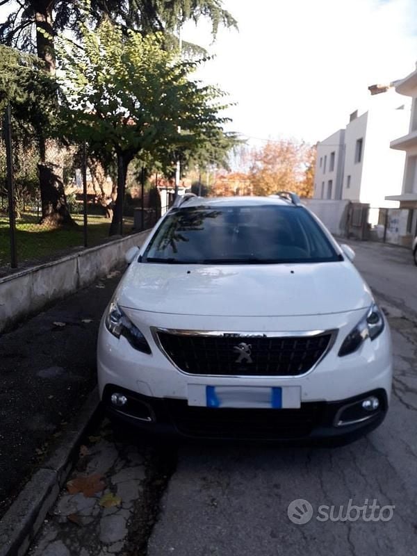 Usata Peugeot 2008 75 CV (55 kW) 2018 Bianco SUV