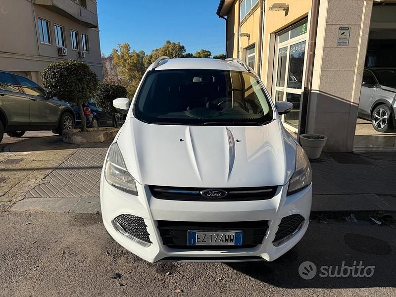 Usata Ford Kuga Titanium 120 CV (88 kW) 2015 Bianco SUV