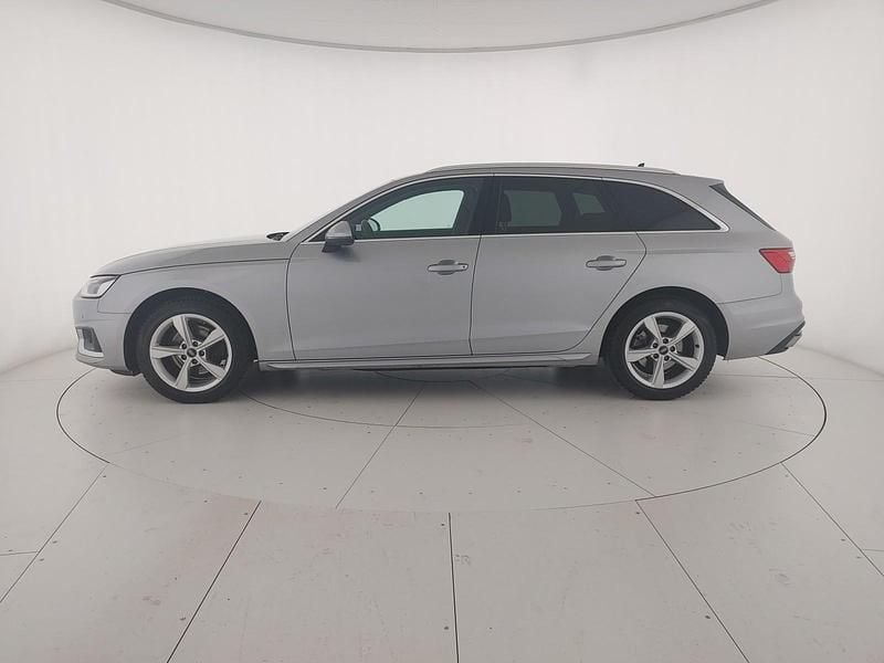 Usata Audi A4 Advanced 163 CV (119 kW) 2022 Argento fioretto metallizzato Station wagon
