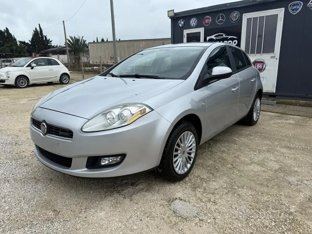 Usata Fiat Bravo Dynamic 105 CV (77 kW) 2008 Utilitaria
