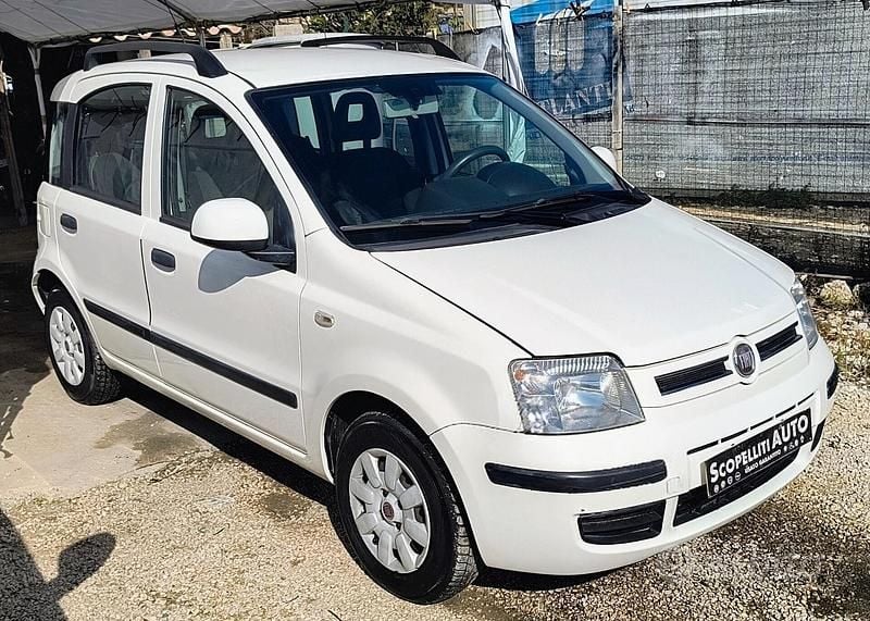 Usata Fiat Panda Anniversary 74 CV (54 kW) 2011 Bianco Utilitaria
