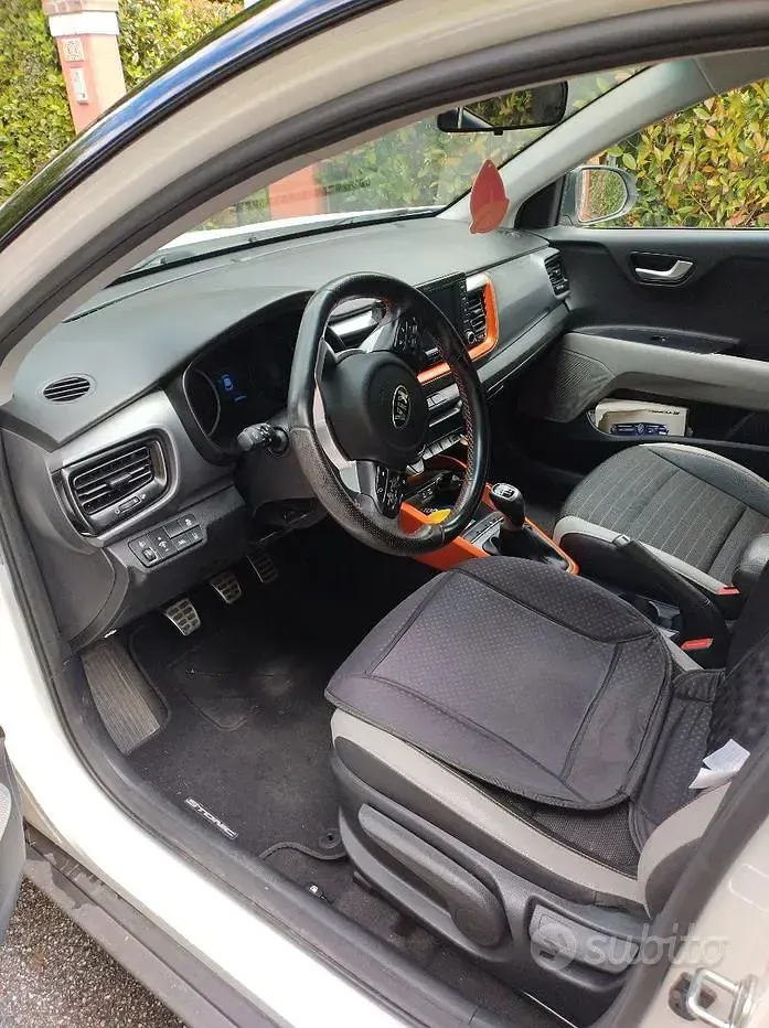 Usata Kia Stonic 110 CV (80 kW) 2018 SUV