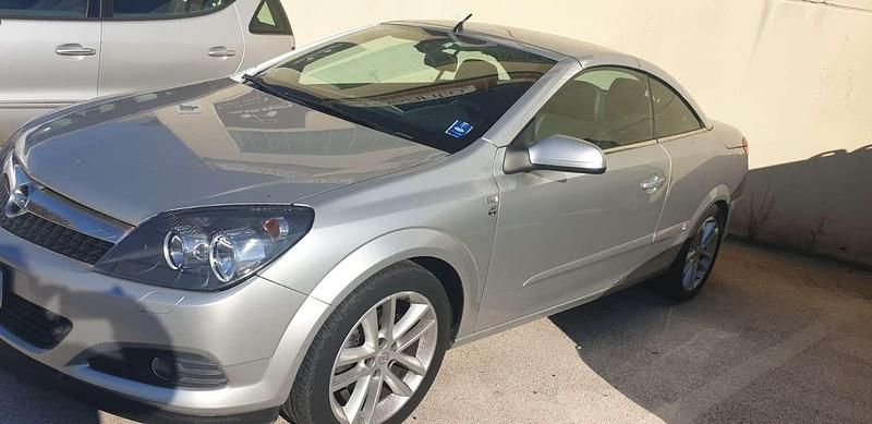 Usata 2006 Opel Astra Cabriolet Cosmo Cabrio | 4900 € - Immagine 1/4