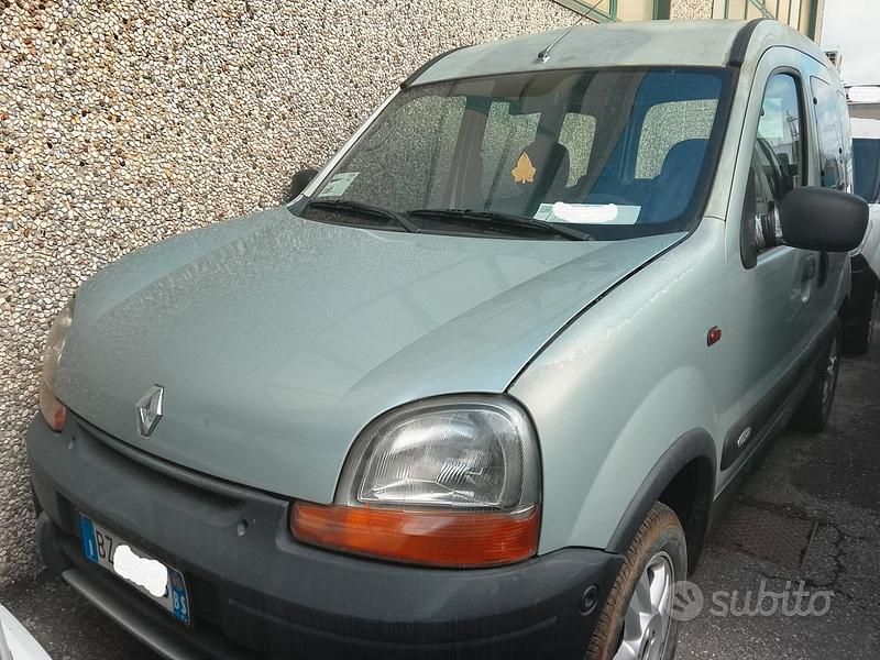 Usata Renault Kangoo 84 CV (61 kW) 2003 Grigio Monovolume