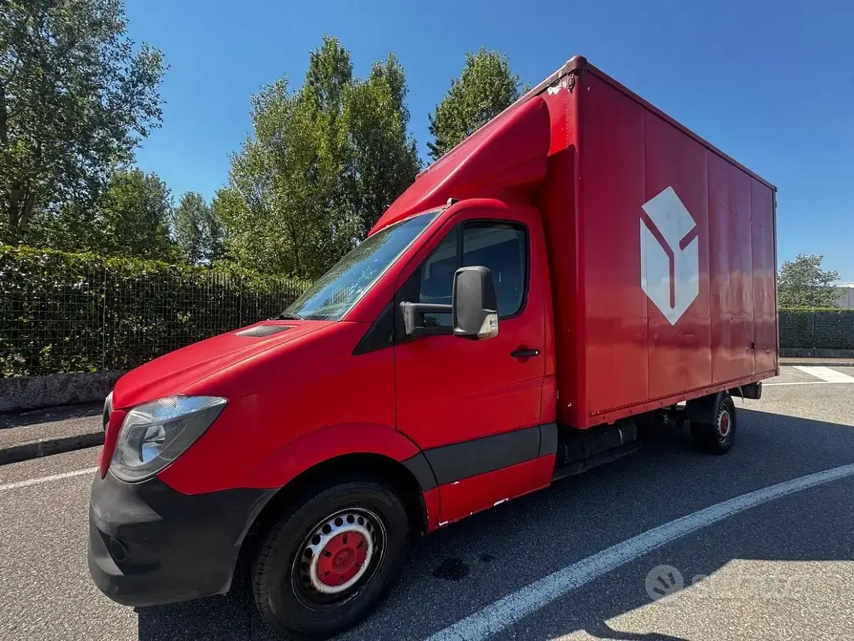 Usata Mercedes Sprinter 156 CV (114 kW) 2017 Rosso