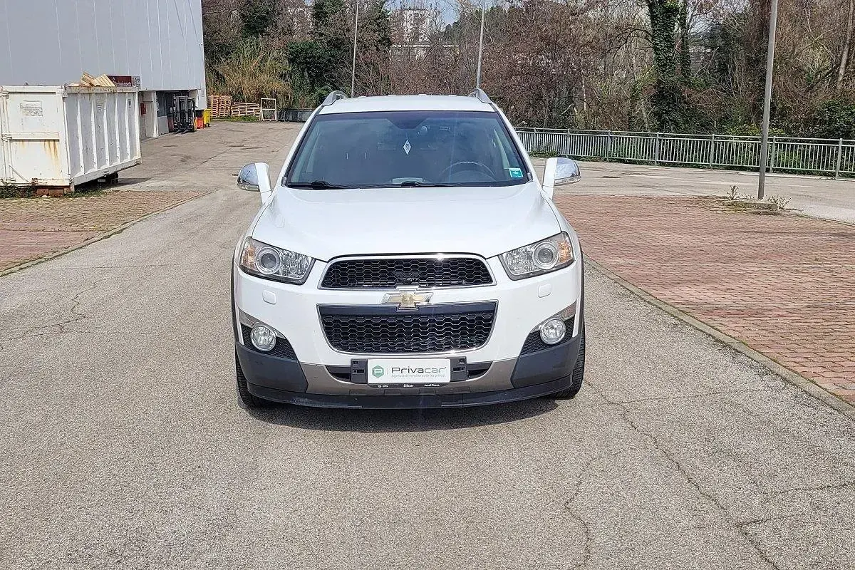 Usata Chevrolet Captiva LTZ 183 CV (134 kW) 2011 Bianco SUV