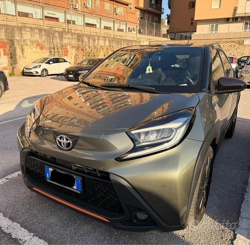 Usata Toyota Aygo X Limited 72 CV (52 kW) 2022 Verde SUV
