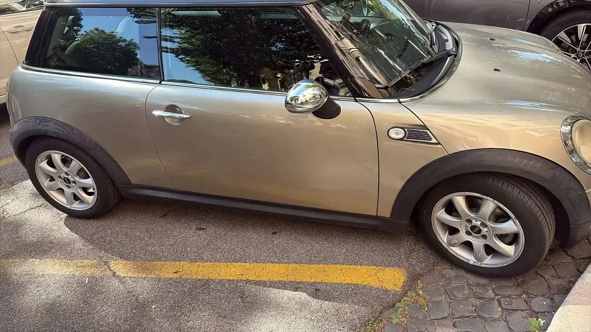 Usata Mini Cooper D 109 CV (80 kW) 2009 Bronzo Utilitaria