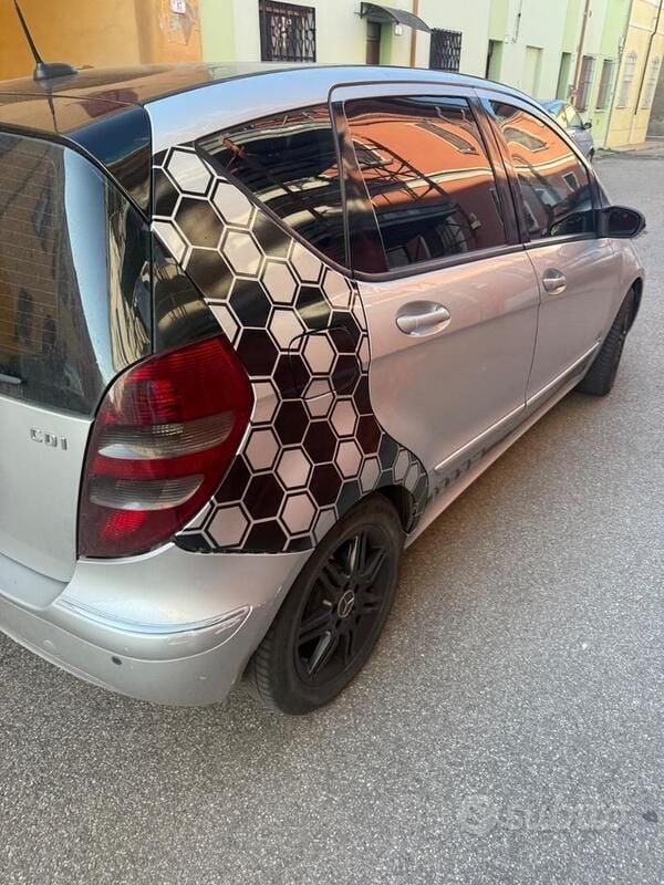 Usata 2006 Mercedes A200 Due volumi | 2300 € (Cara) - Immagine 1/4