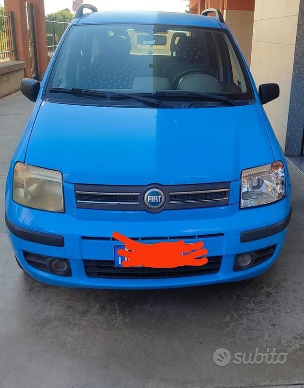 Blu Usata 2004 Fiat Panda Utilitaria | 1999 € (Super prezzo) - Immagine 1/4