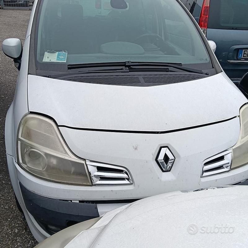 Usata Renault Modus 75 CV (55 kW) 2011 Monovolume