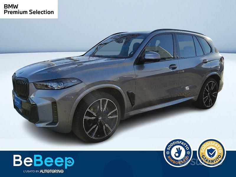 Usata BMW X5 M Sport 352 CV (258 kW) 2024 Grigio metallizzato SUV