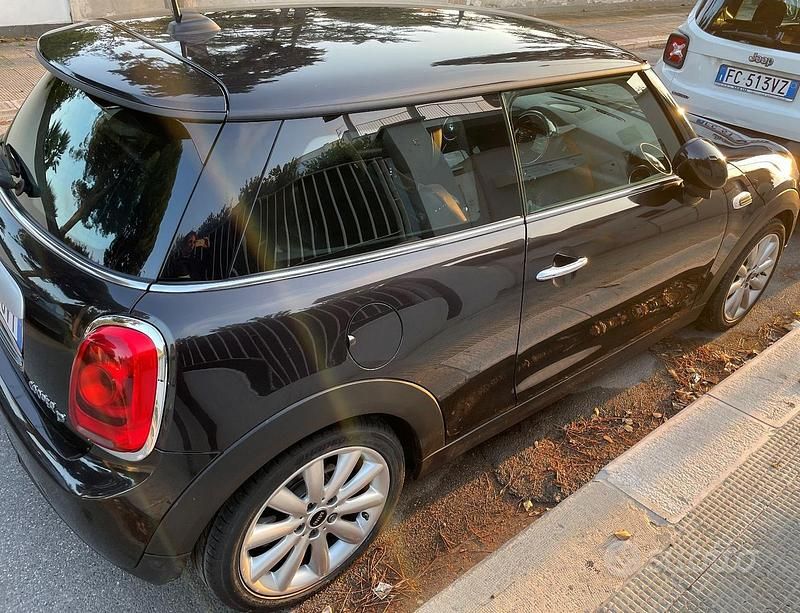 Usata Mini Cooper Coupé 116 CV (85 kW) 2014 Marrone Coupé