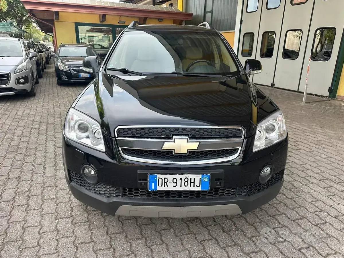 Usata Chevrolet Captiva 150 CV (110 kW) 2008 Nero SUV
