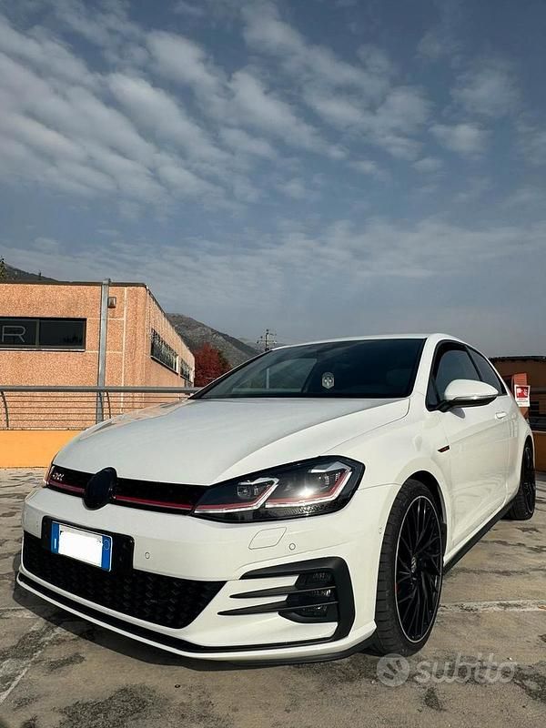 Bianco Usata 2018 VW Golf GTI Coupé | 22.490 € - Immagine 1/4
