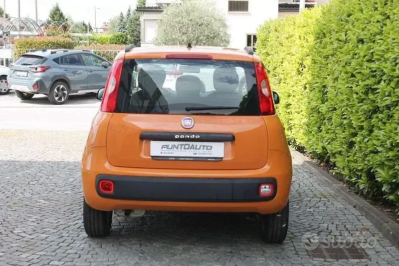 Usata Fiat Panda Lounge 69 CV (50 kW) 2018 Arancione Utilitaria