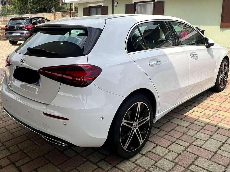 Begagnad Mercedes A180 Advanced Plus 116 HK (85 kW) 2024 Vit Sedan