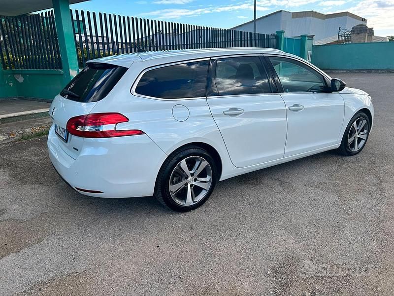 Usata Peugeot 308 SW 115 CV (84 kW) 2015 Bianco Station wagon