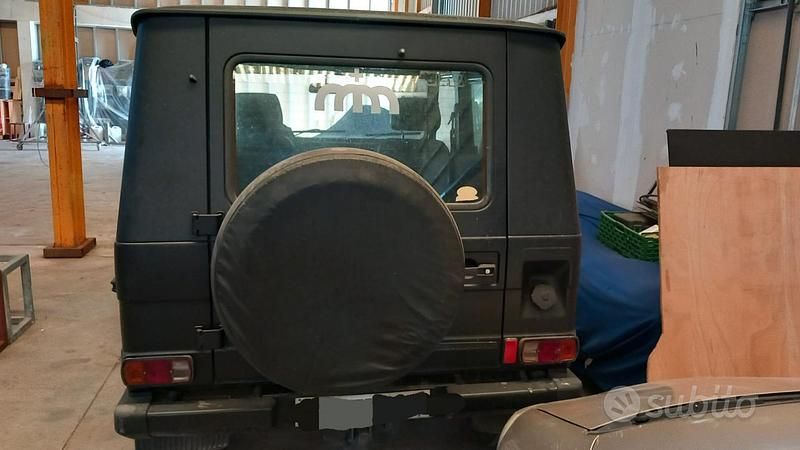 Usata Mercedes G250 84 CV (61 kW) 1988 Nero SUV