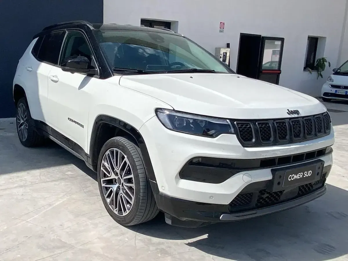 Usata Jeep Compass Summit 131 CV (96 kW) 2025 Bianco SUV