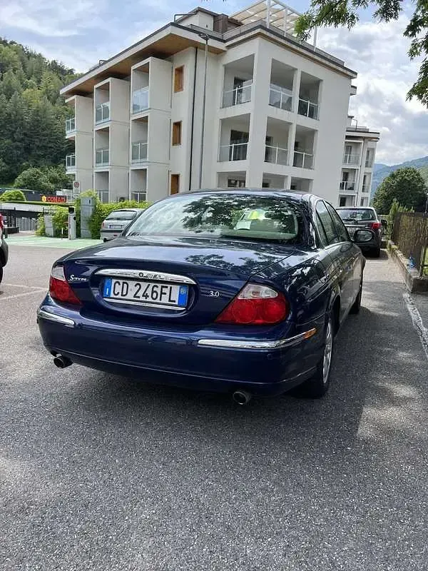 Usata Jaguar S-Type Executive 238 CV (175 kW) 2002 Blu Berlina