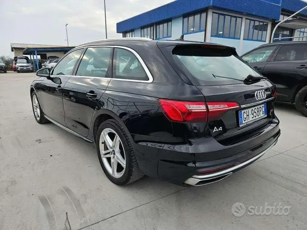 Usata Audi A4 Ambiente 204 CV (150 kW) 2021 Nero Station wagon