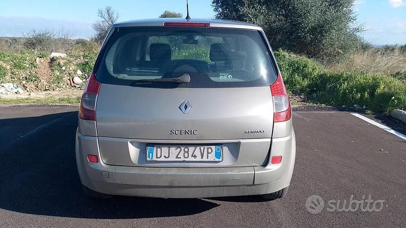 Grigio Usata 2007 Renault Scénic II Monovolume | 1500 € (Buon prezzo) - Immagine 1/4