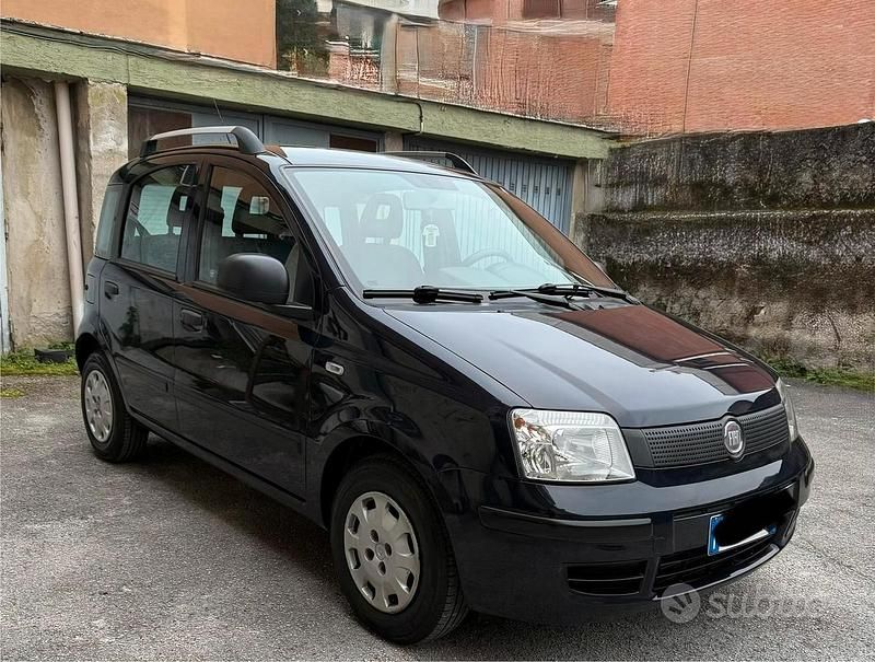 Usata Fiat Panda Active 69 CV (50 kW) 2011 Blu Utilitaria