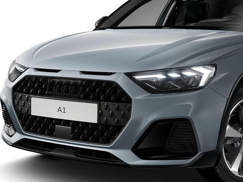 Nuova Audi A1 Comfort 116 CV (85 kW) 2026 Grigio freccia perla nero mito metallizz SUV