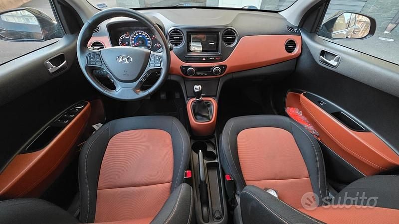 Usata Hyundai i10 Edition 67 CV (49 kW) 2015 Nero Utilitaria