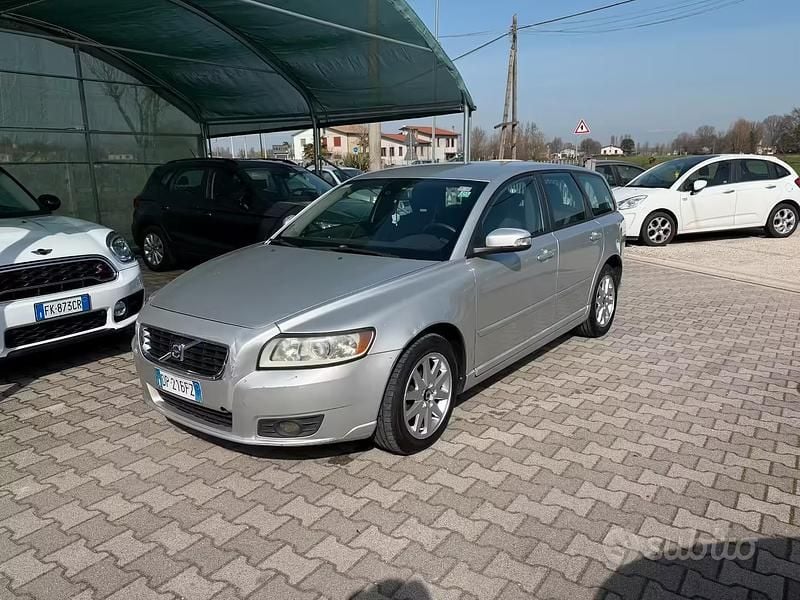 Usata Volvo V50 Summum 135 CV (99 kW) 2008 Grigio Station wagon