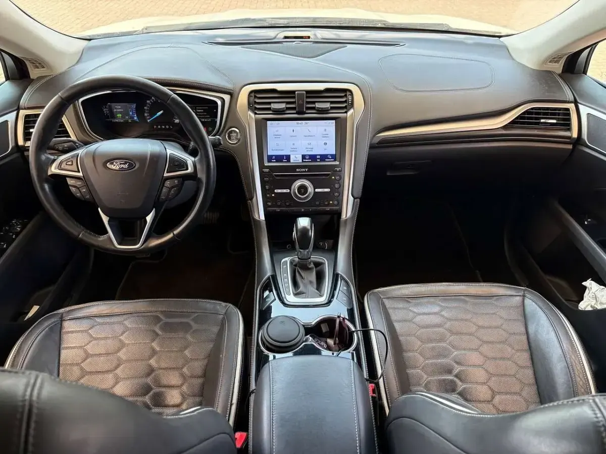 Usata Ford Mondeo Vignale 188 CV (138 kW) 2019 Bianco Berlina